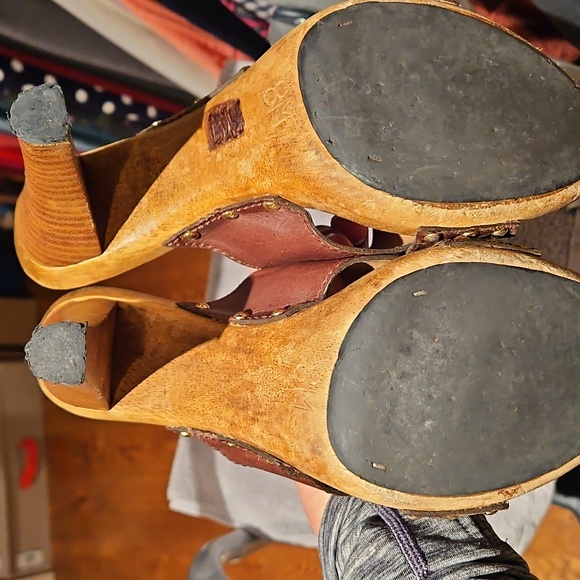 Michael Michael Kors wood leather heels size 8 sandals - Picture 6 of 8